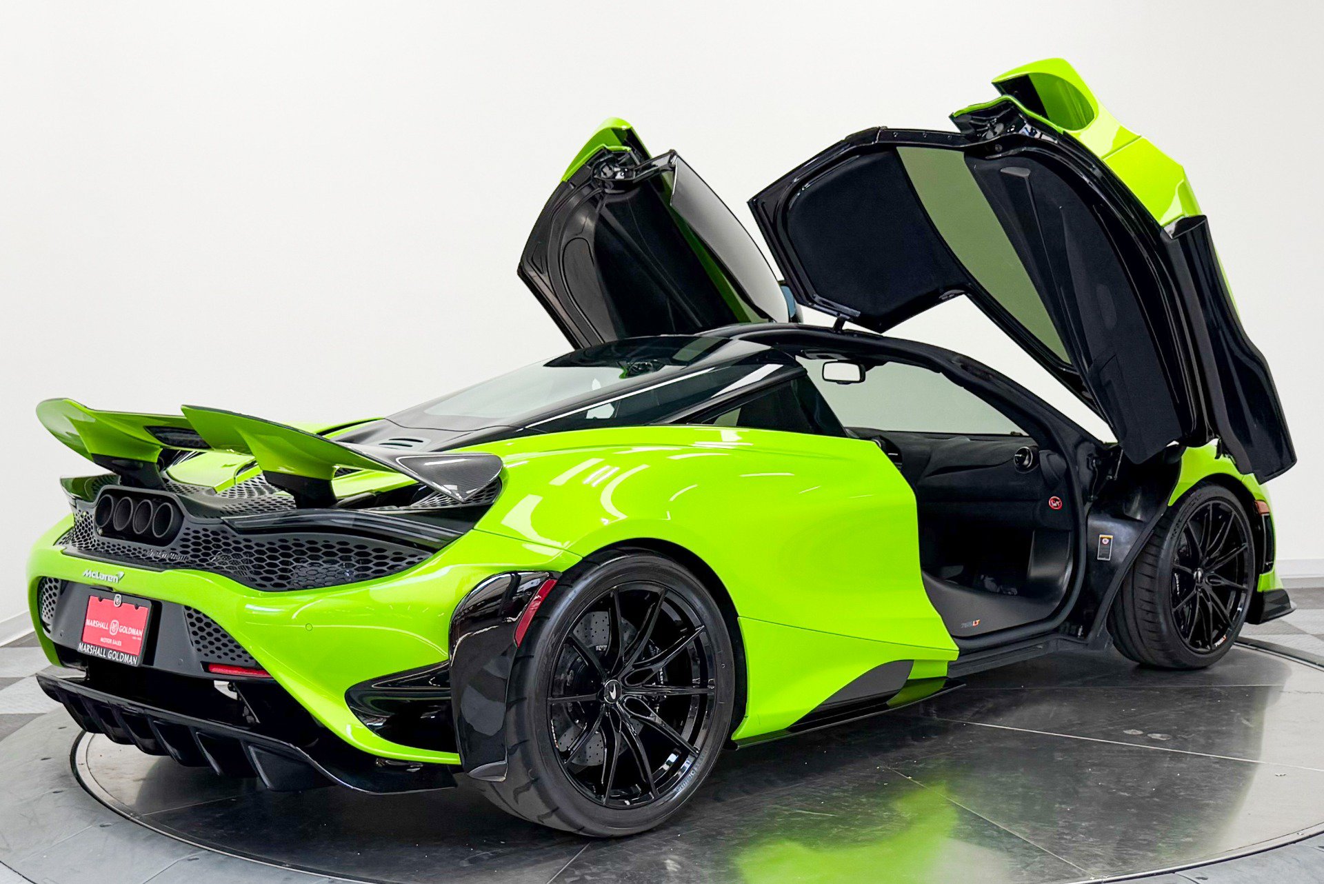 Used 2021 McLaren 765LT photo 9