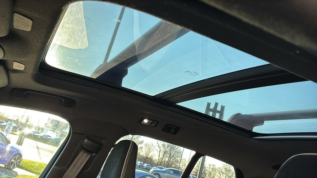 2021 Volvo Xc40 T5 R-Design