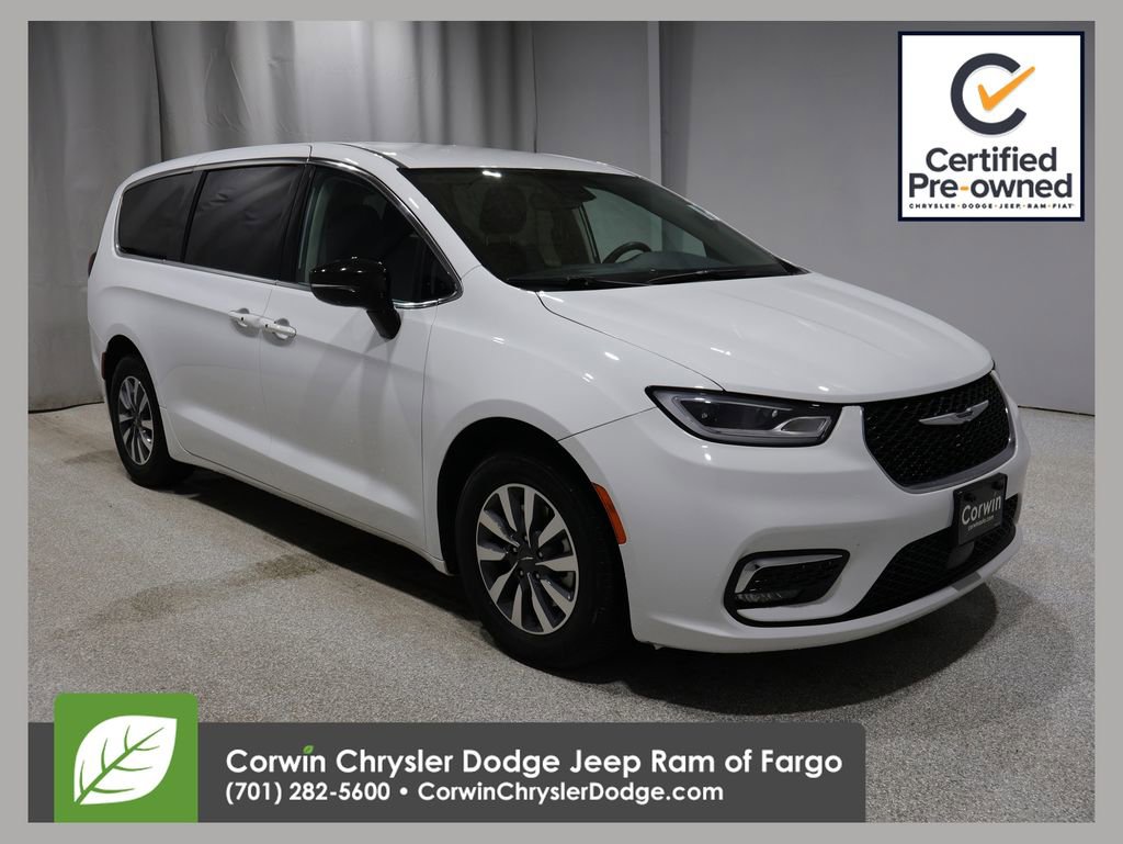 Used 2024 Chrysler Pacifica Limited
