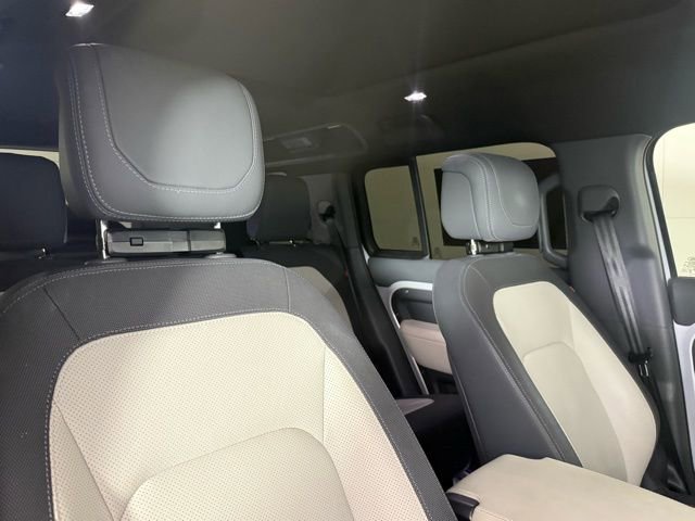 2023 Land Rover Defender 110 X-Dynamic SE