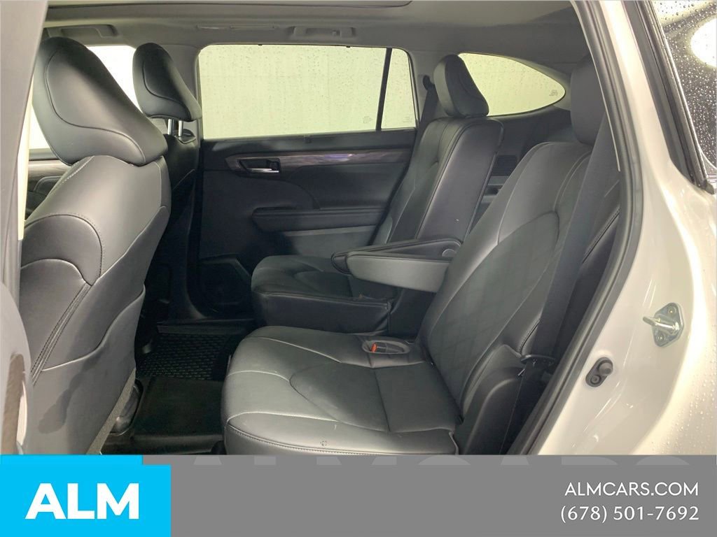 2023 Toyota Highlander Platinum