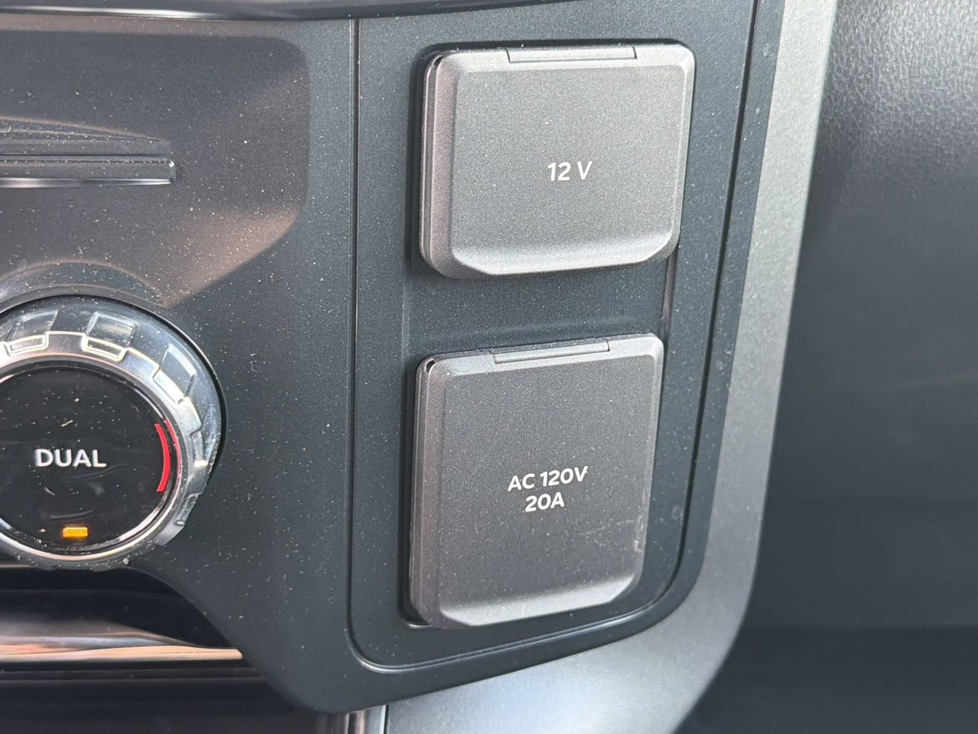 2025 Ford F150 Lariat