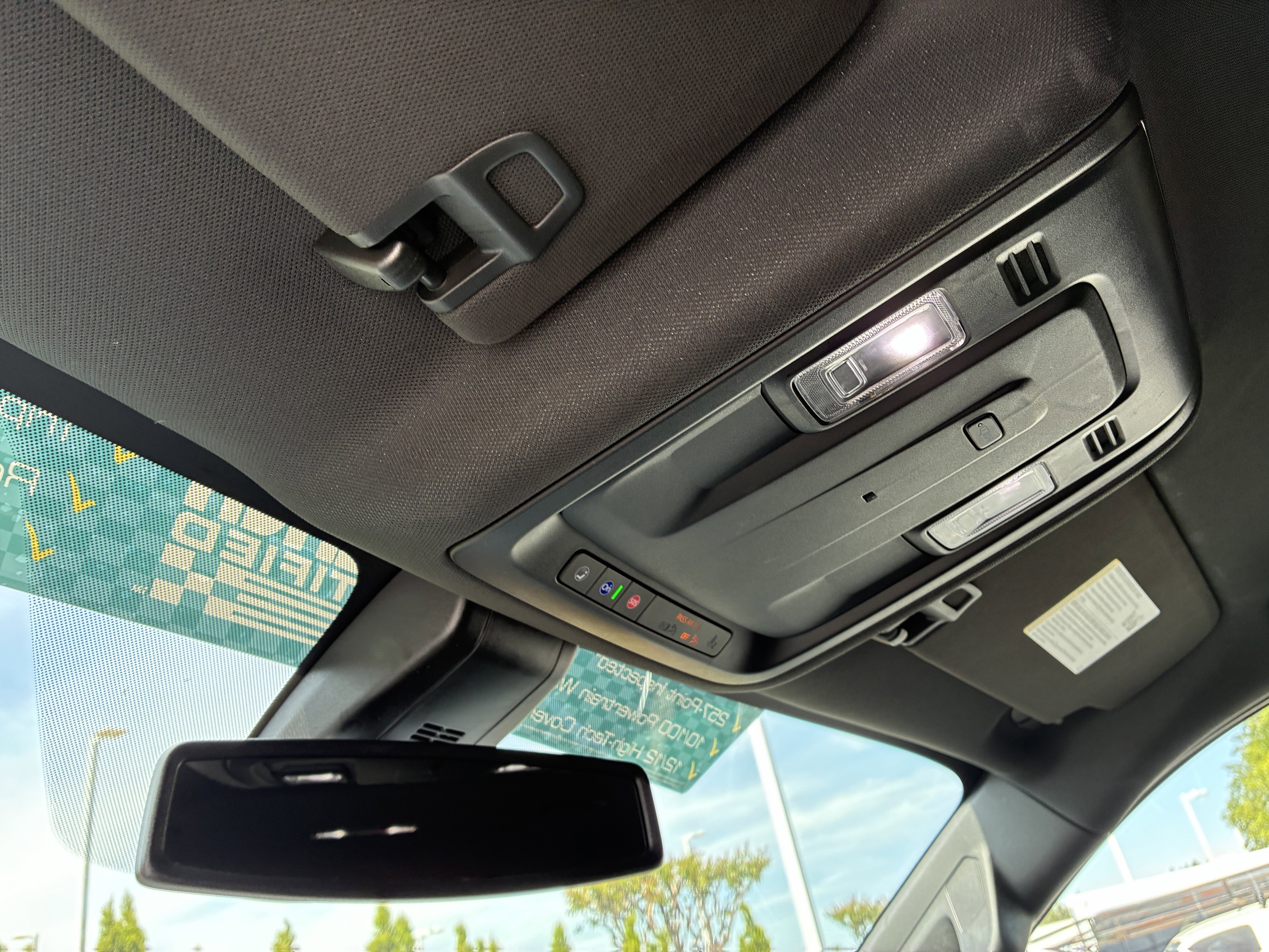 2022 Chevrolet Suburban LS