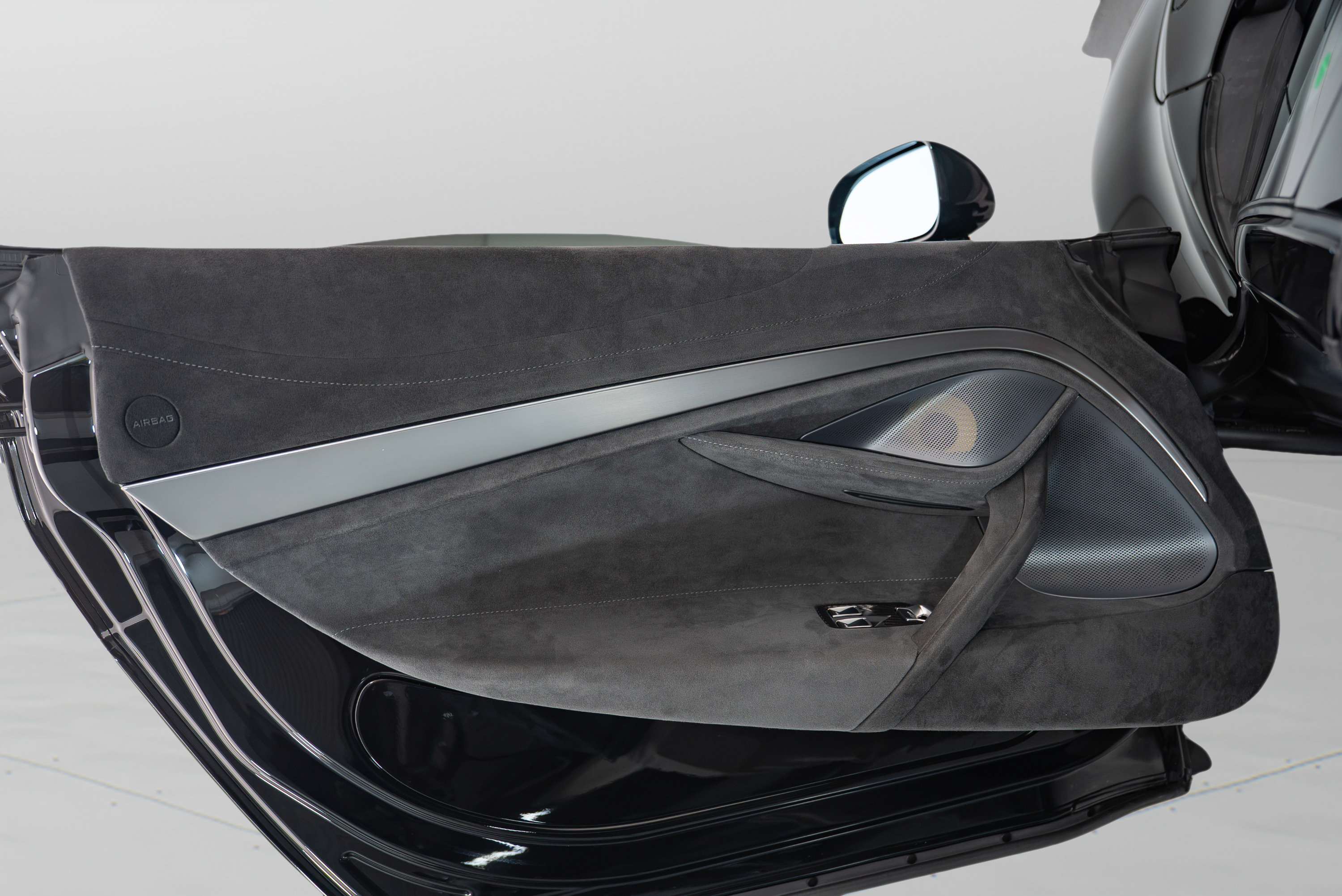 Used 2021 McLaren 720S Performance photo 22