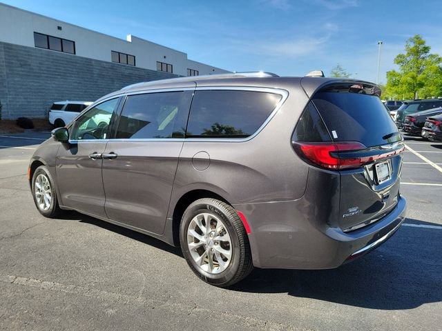 2021 Chrysler Pacifica Touring-L