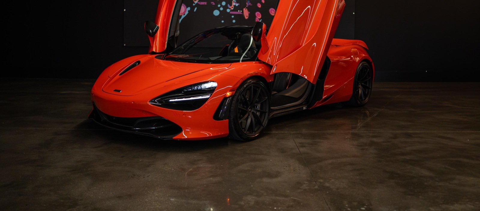 Used 2020 McLaren 720S Spider photo 2