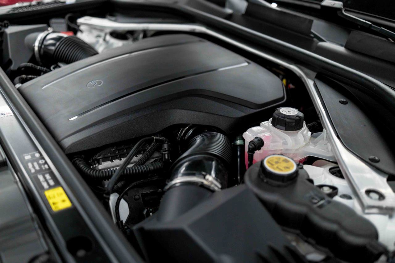 2024 Land Rover Range Rover SV