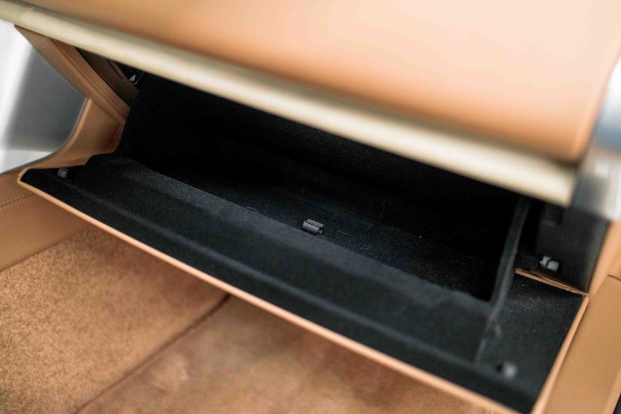 2024 Land Rover Range Rover SV