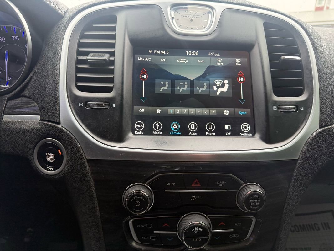 2019 Chrysler 300 Touring