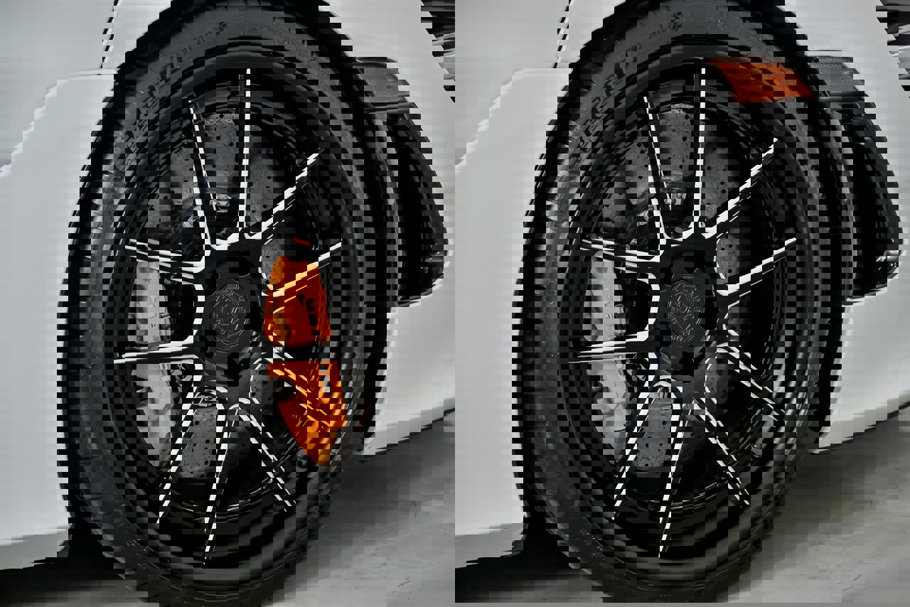 Used 2019 McLaren 720S Performance photo 18