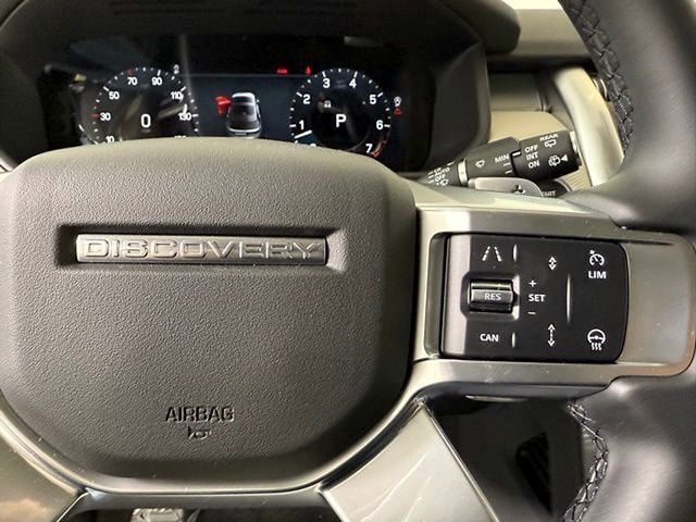 2025 Land Rover Discovery Dynamic SE