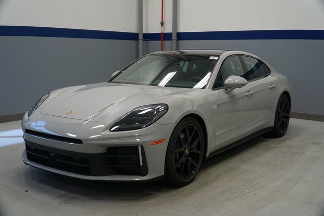 New 2026 Porsche Panamera