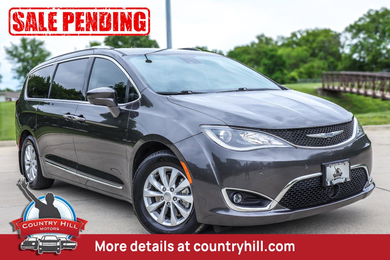 Used 2019 Chrysler Pacifica Touring-L w/ Advanced Safetytec Group