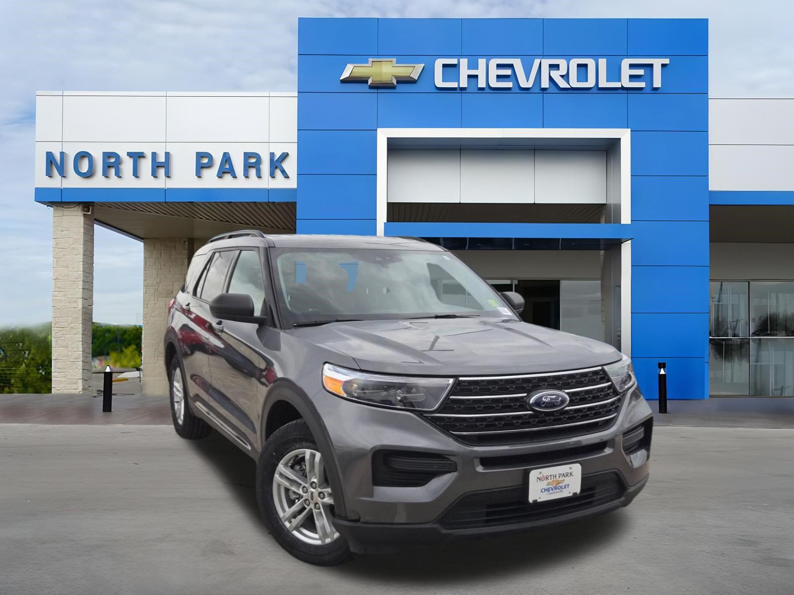 Used 2022 Ford Explorer XLT