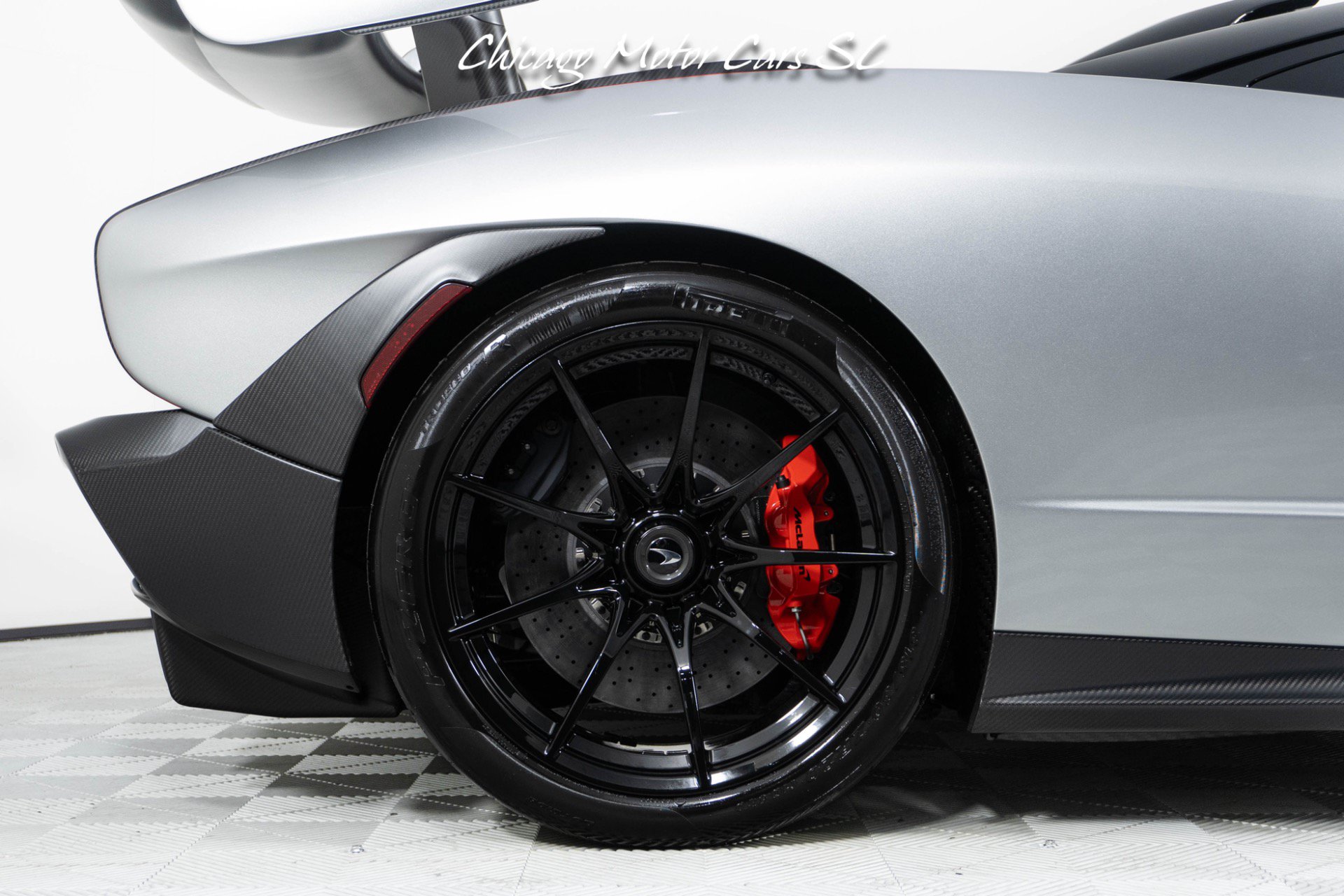 Used 2019 McLaren Senna photo 16