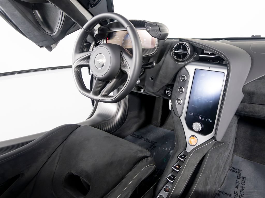 Used 2025 McLaren 750S photo 27