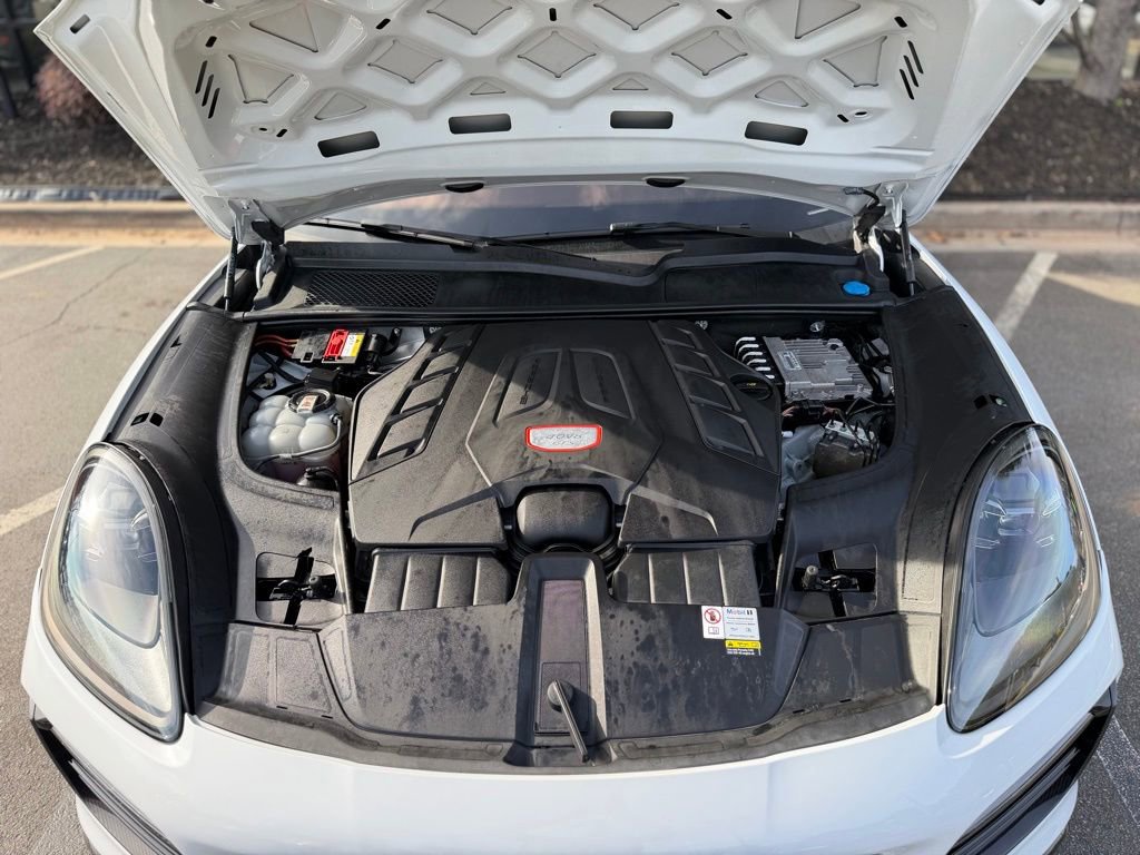 2023 Porsche Cayenne GTS