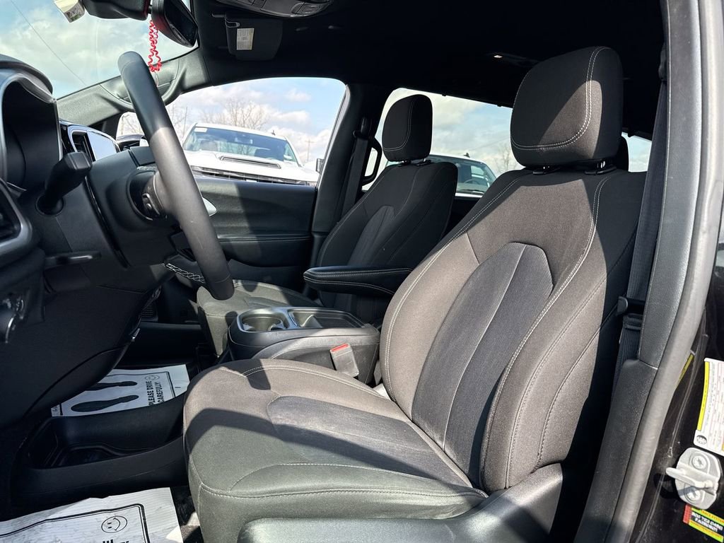 2022 Chrysler Pacifica Touring