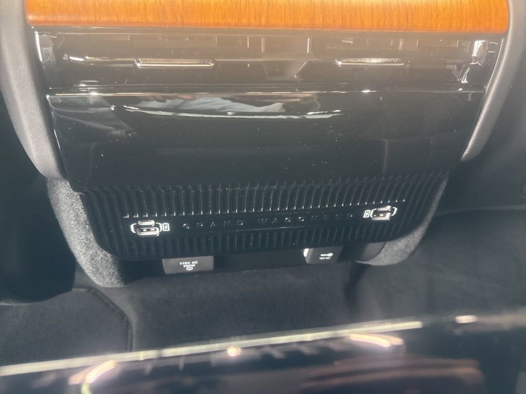 2025 Jeep Grand Wagoneer Series III