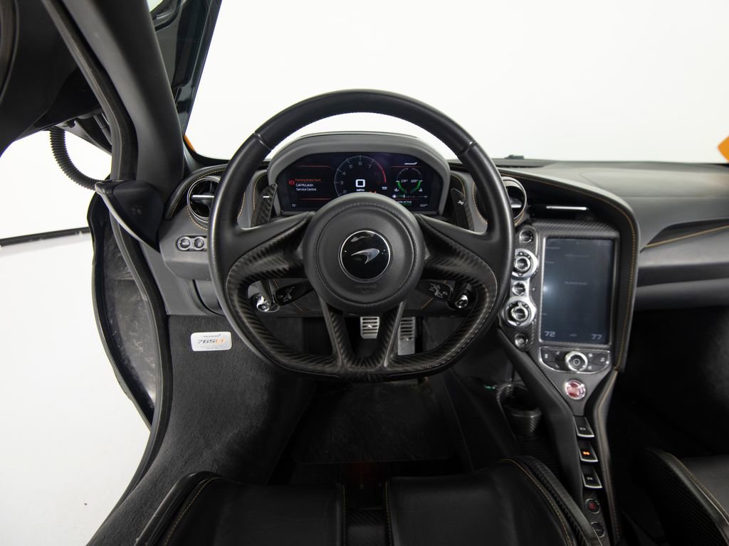 Used 2021 McLaren 765LT photo 16