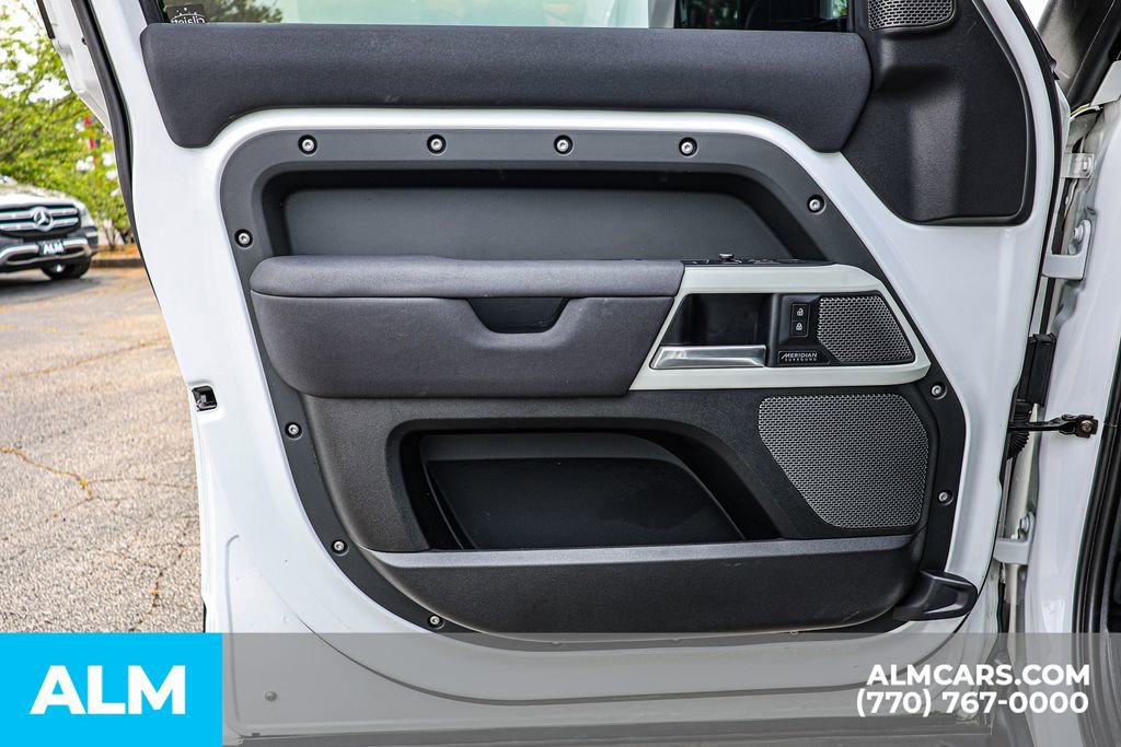 2022 Land Rover Defender 110 X-Dynamic SE