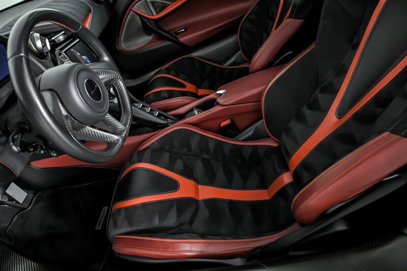 Used 2018 McLaren 720S Performance photo 22