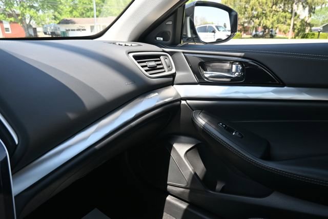 2023 Nissan Maxima SL