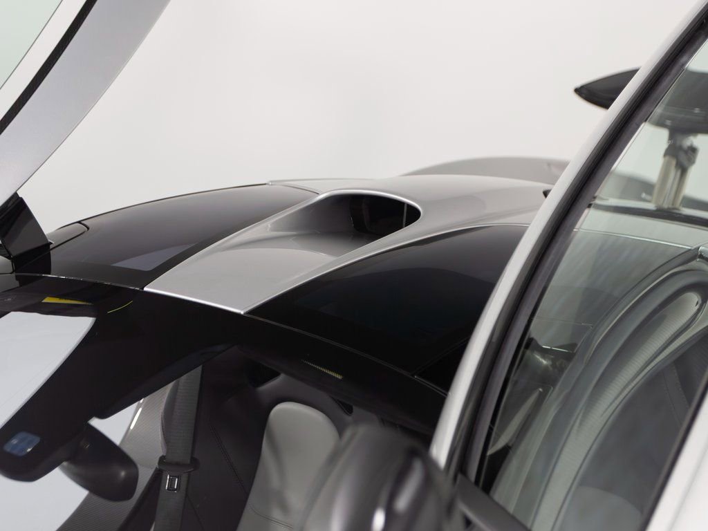 Used 2014 McLaren P1 photo 87