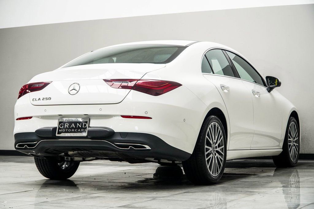 2025 Mercedes-Benz CLA 250