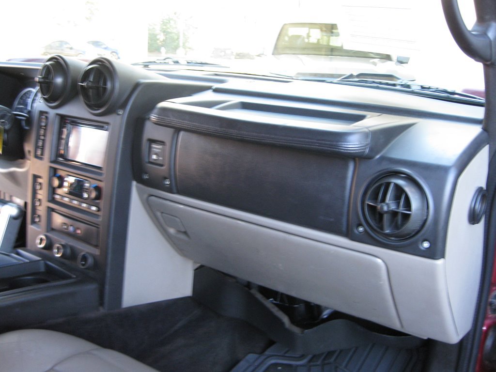 2005 HUMMER H2