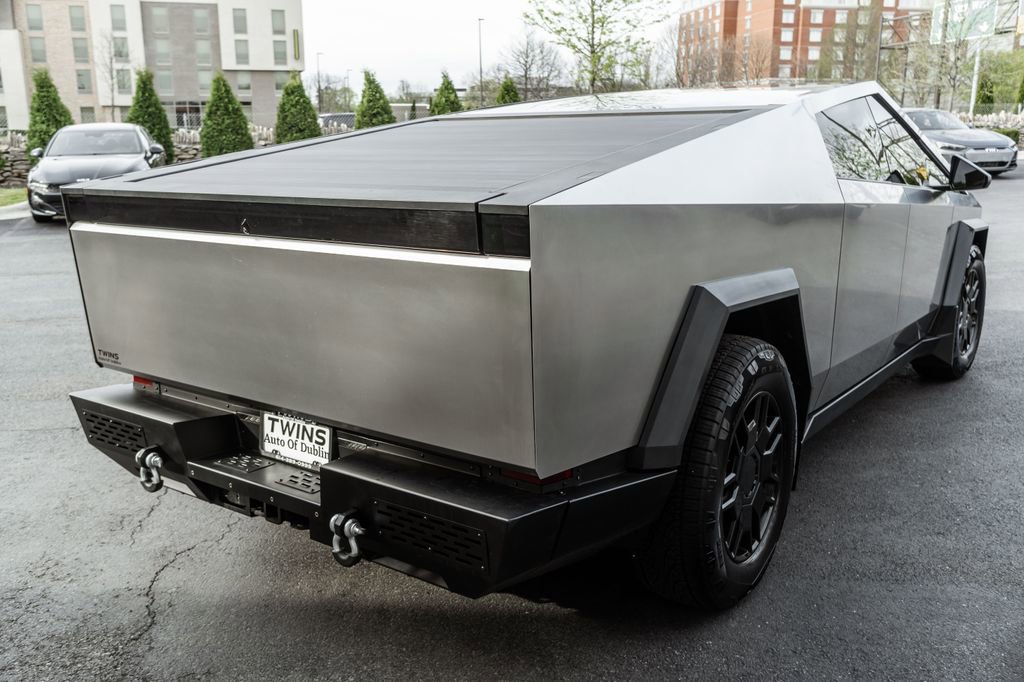 2024 Tesla Cybertruck AWD Crew Cab