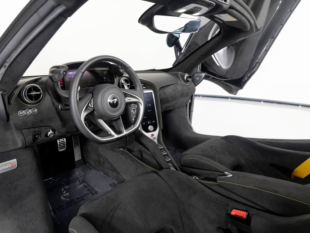 Used 2024 McLaren 750S Spider photo 16