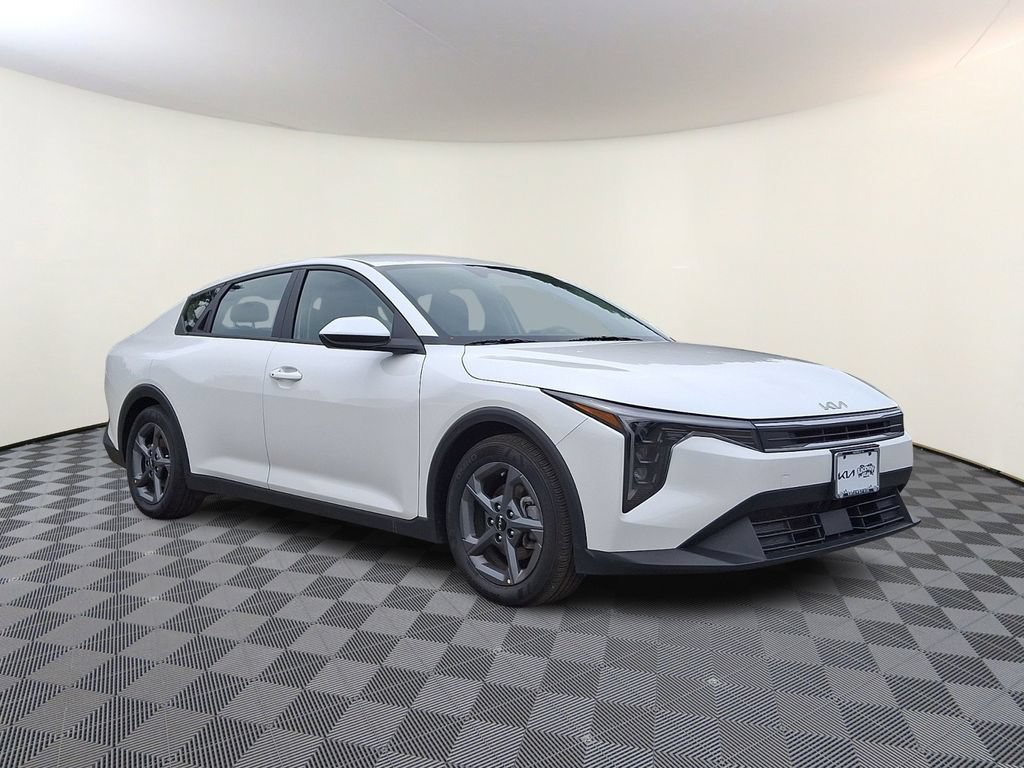 Certified 2025 Kia K4