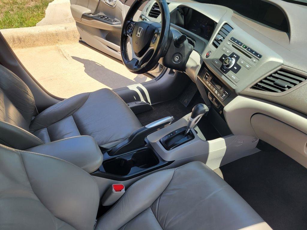 2012 Honda Civic Hybrid Sedan