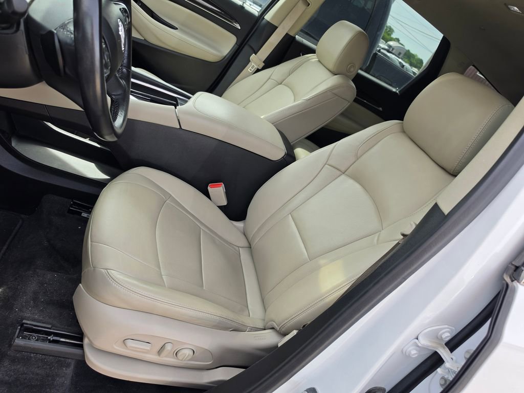 2020 Buick Enclave Essence