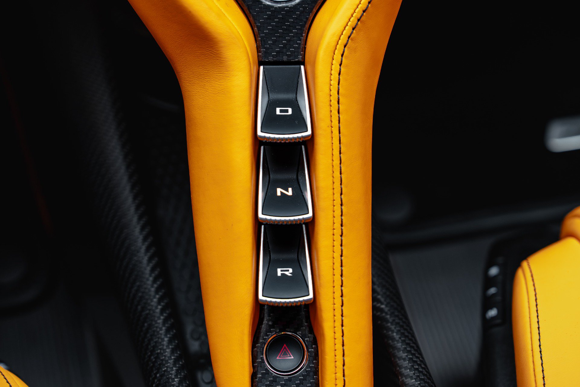 Used 2022 McLaren 765LT photo 71