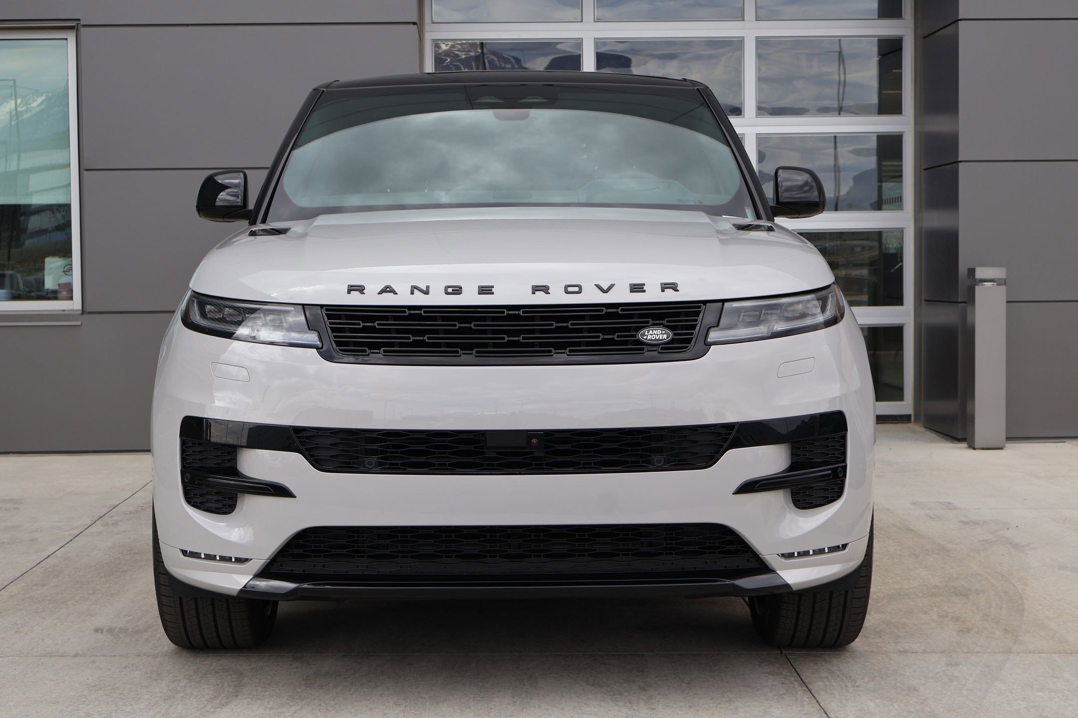 2026 Land Rover Range Rover Sport Dynamic SE