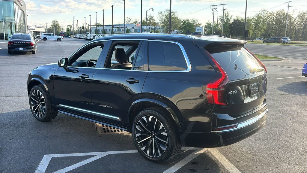 2025 Volvo Xc90 B5 Plus