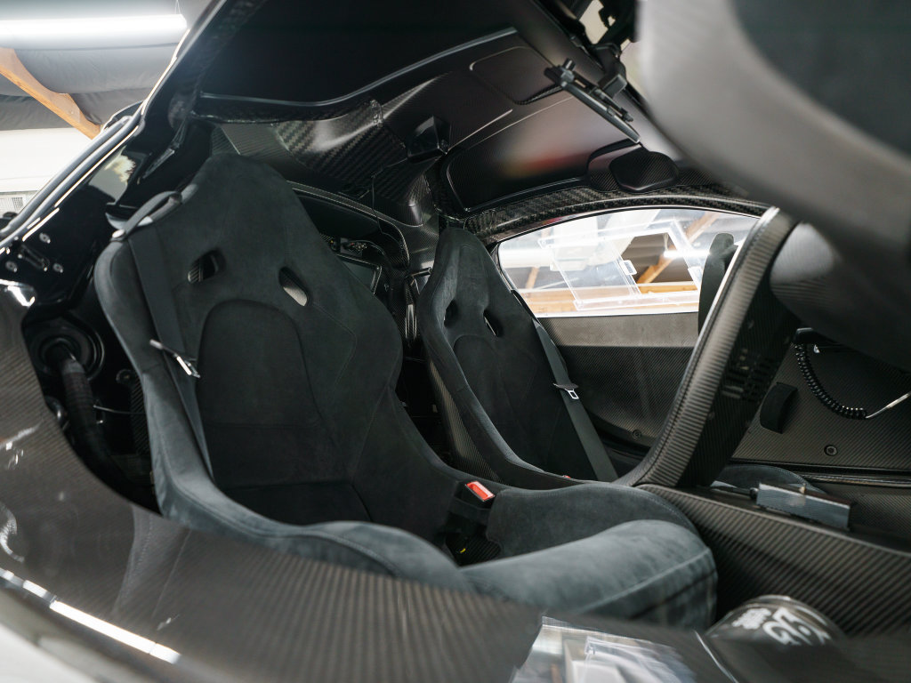 Used 2015 McLaren P1 photo 11