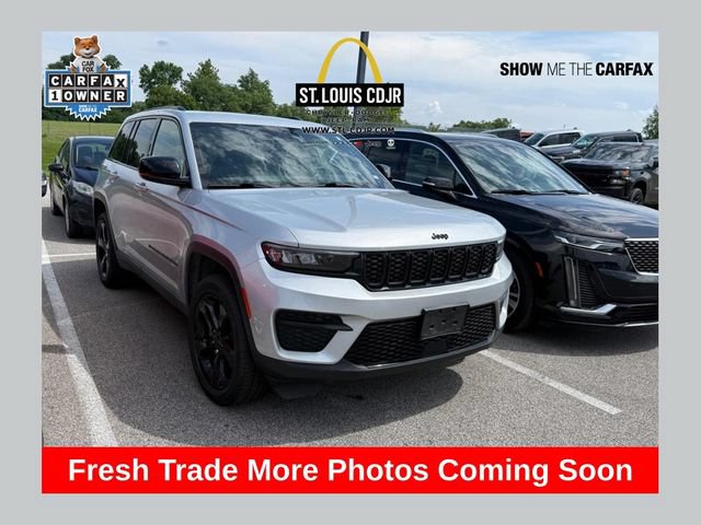 Used 2023 Jeep Grand Cherokee Altitude