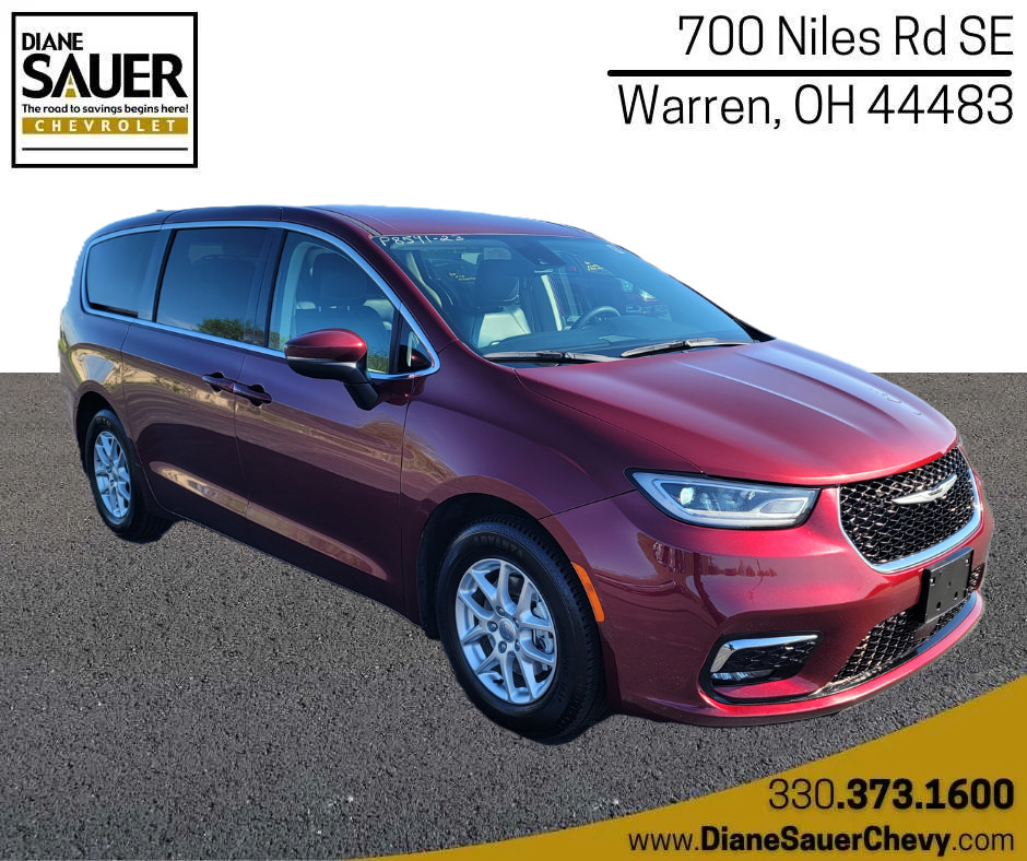 Used 2023 Chrysler Pacifica Touring-L