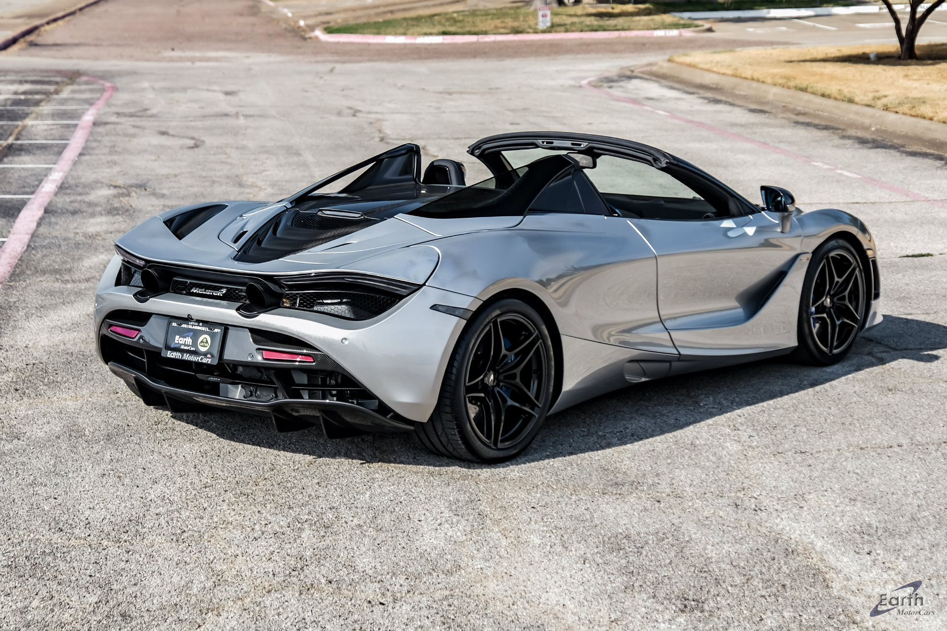 Used 2020 McLaren 720S Luxury photo 25