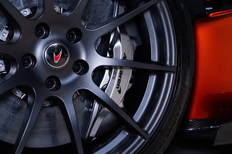 Used 2014 McLaren P1 photo 32
