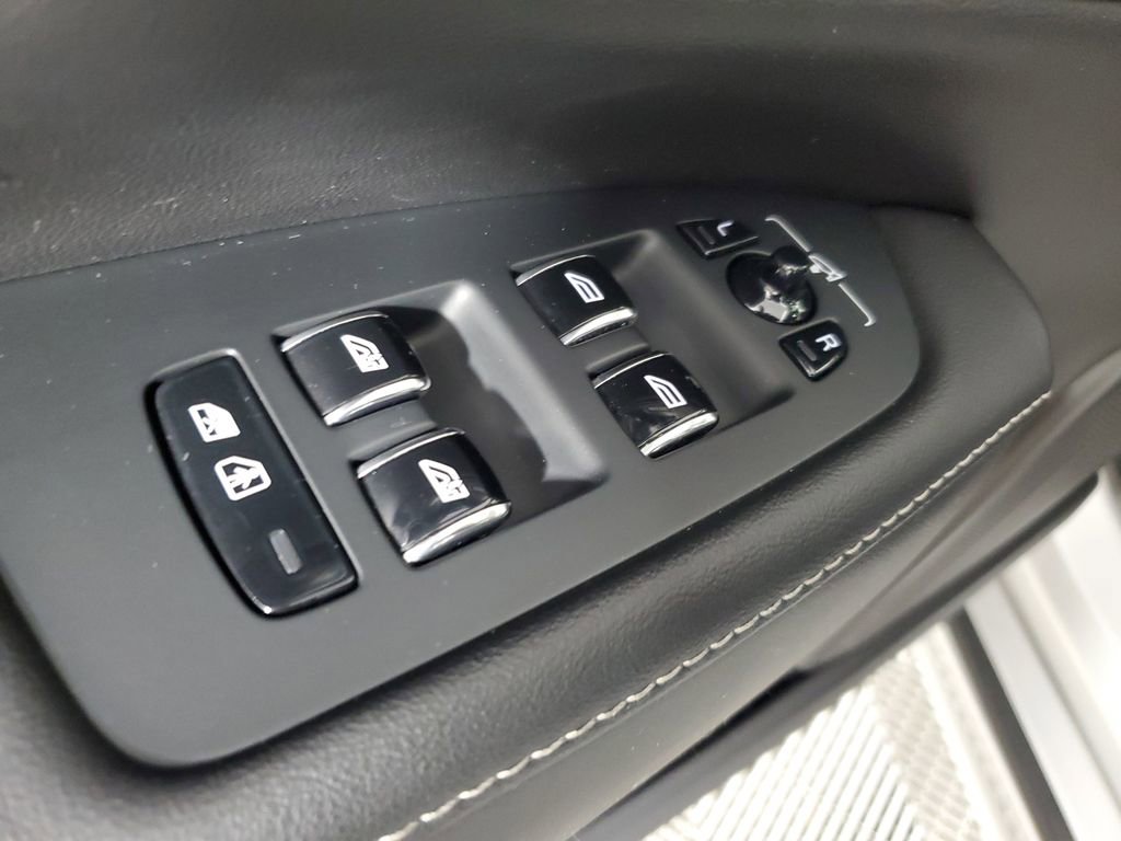 2022 Volvo S90 B6 Inscription