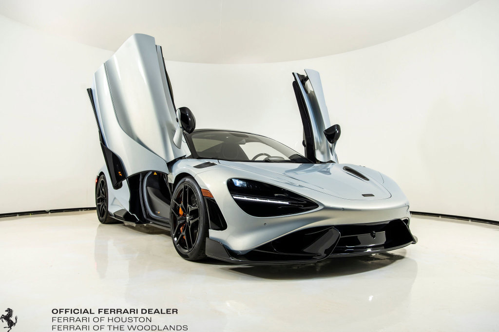 Used 2022 McLaren 765LT photo 35