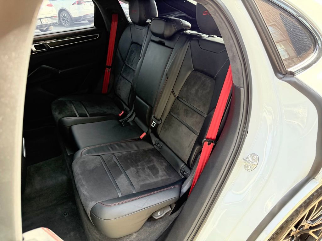 2023 Porsche Cayenne GTS