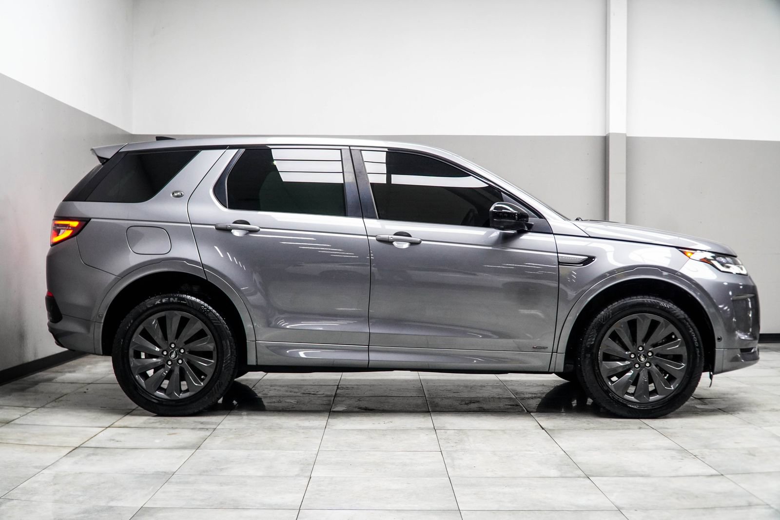 2021 Land Rover Discovery Sport S R-Dynamic