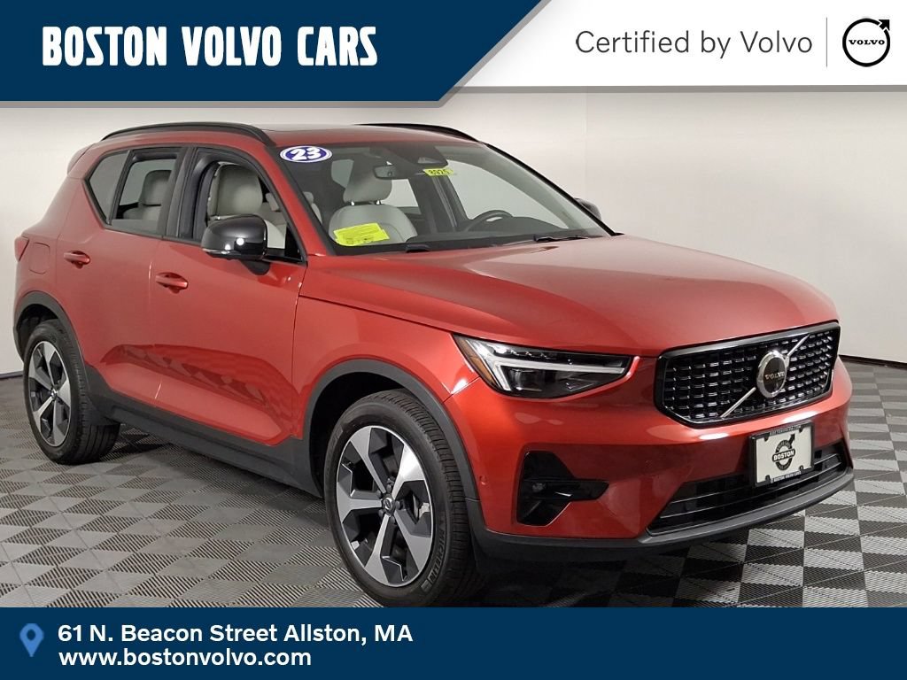 Certified 2023 Volvo XC40 B5 Ultimate w/ Climate Package