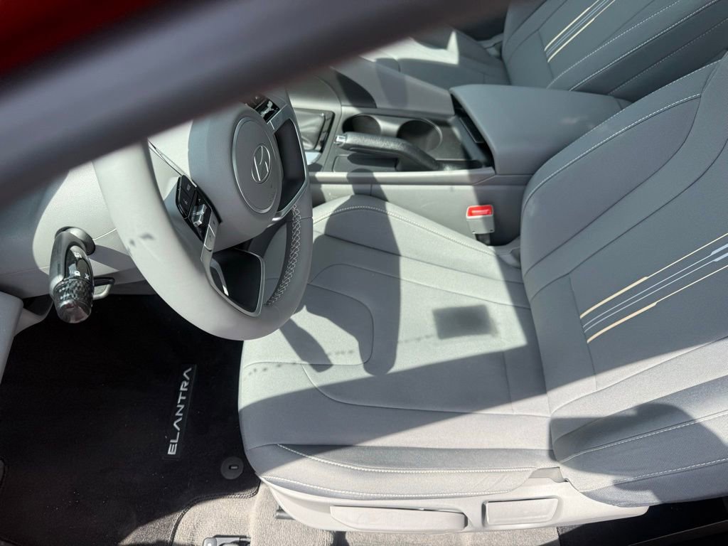 2025 Hyundai Elantra Sport