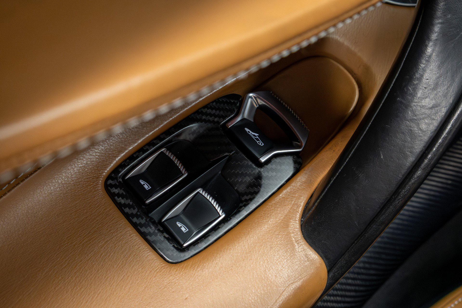 Used 2019 McLaren 720S Luxury photo 53